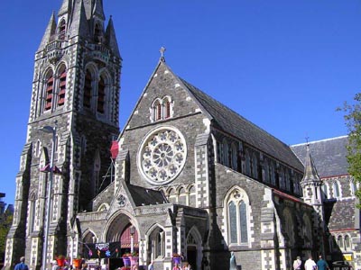 С԰С֮ƵĻ(Christchurch)УϵУʼ150ǰеǹ滮Ļ԰ڵӢˣʷԵĽӢάʱɫӢҲԡӢ֮⣬Ӣ